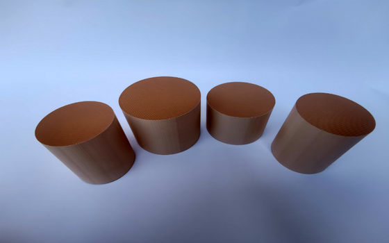 750 euro universale del catalizzatore della marmitta catalitica di 600 cellule 4 5 6 EPA CARB 103x130mm